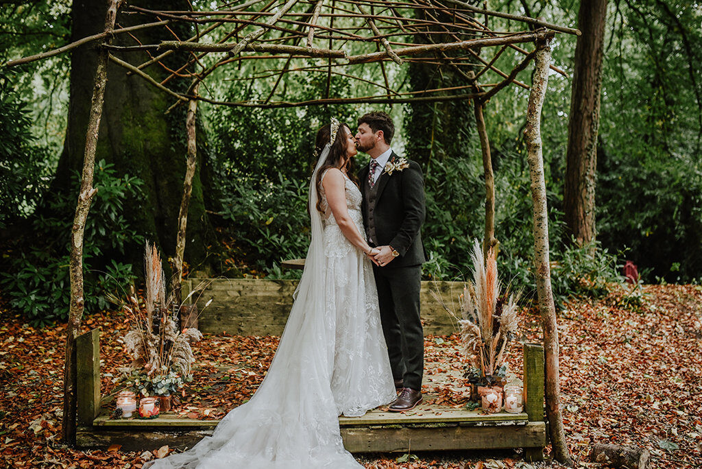 How to Have a Sustainable Wedding: 11 Achievable Ideas