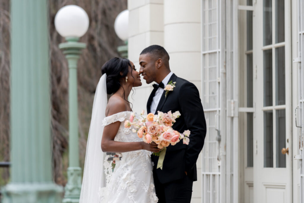 When Do I Take my Wedding Veil Off?