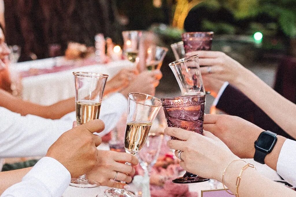 Buy Champagne & Wine Online