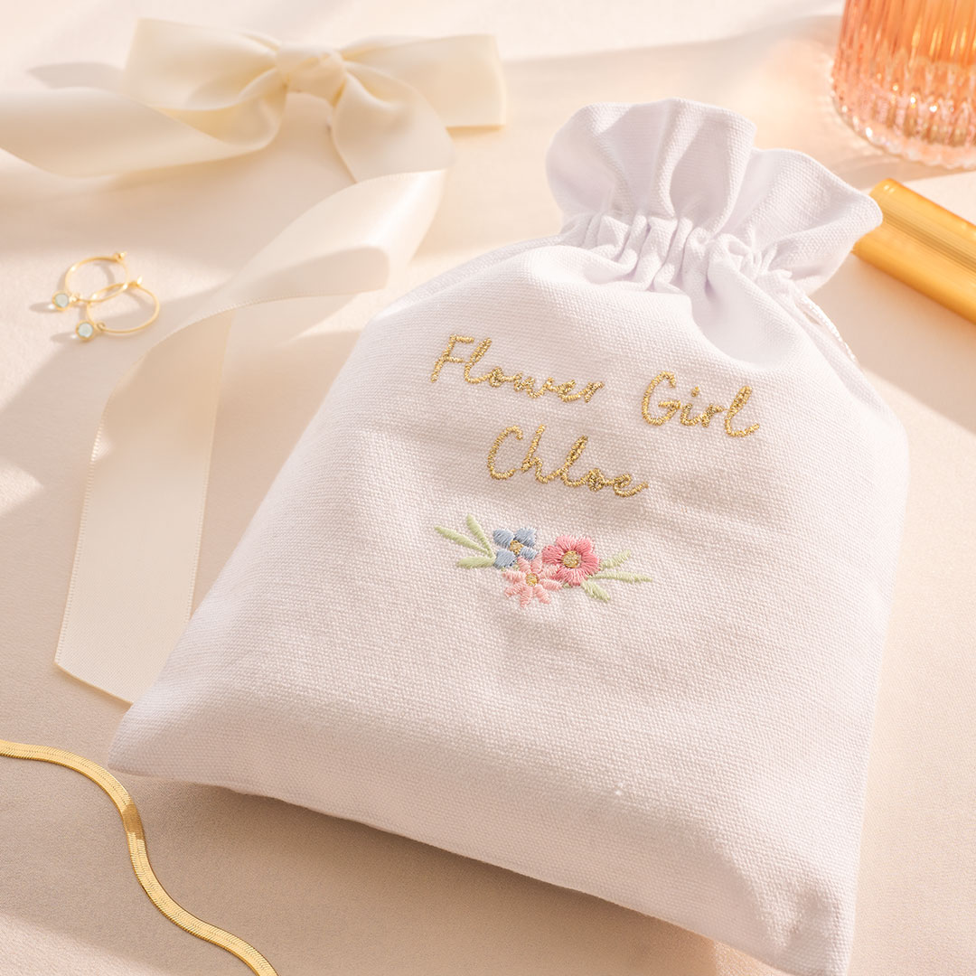 26 Perfect Flower Girl Gifts & Junior Bridesmaid Gifts