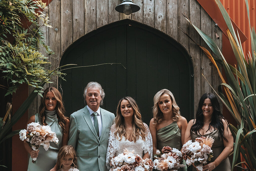A Bohemian Autumnal Mount Druid Wedding