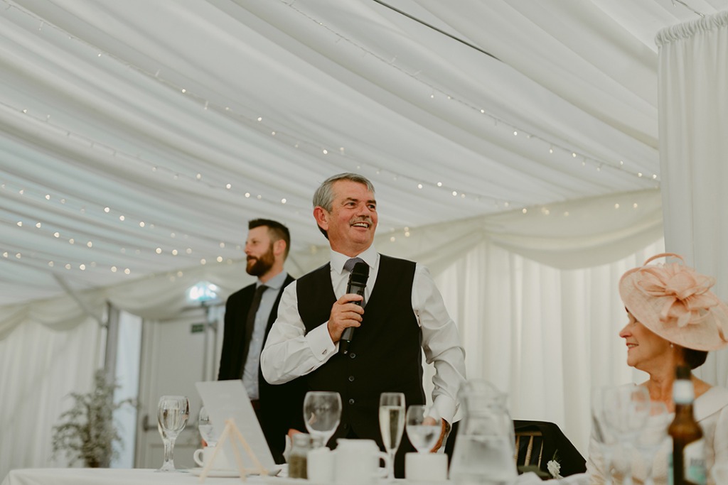 How to Begin a Wedding Speech: The Best Opening Lines