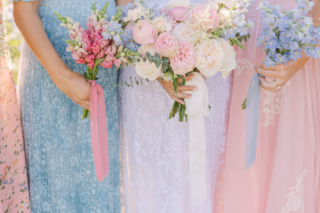 35 Perfectly Pretty Pastel Wedding Bouquets to Inspire