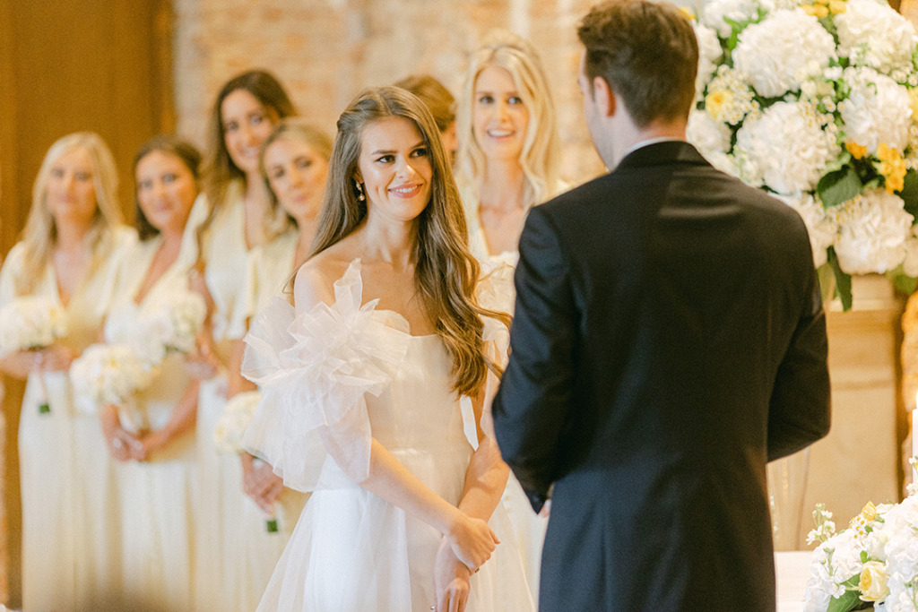 30 Sweet & Funny Wedding Vows to Steal for your Ceremony