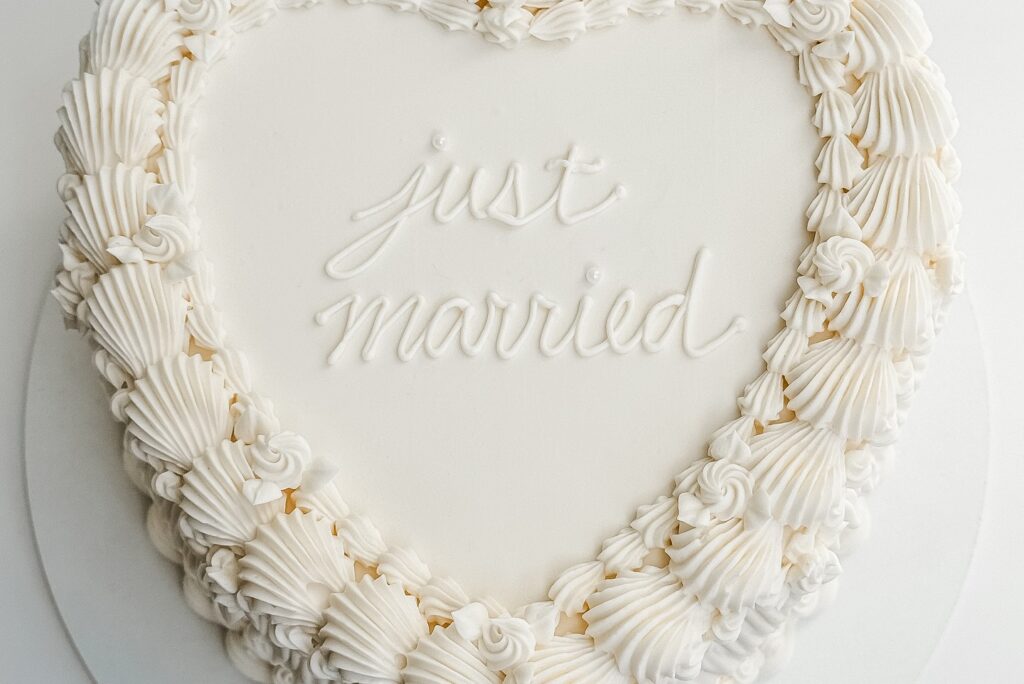 Vintage-Inspired Lambeth Buttercream Wedding Cakes