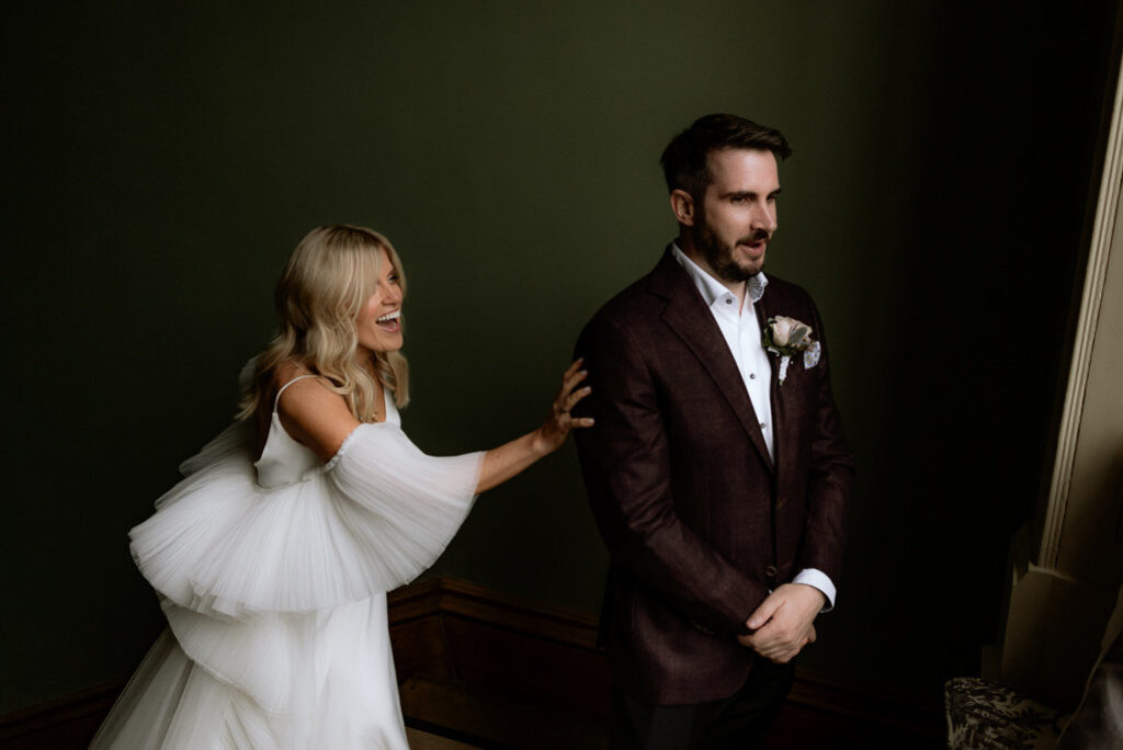 14 Couples Who Melted Our Hearts With Their First Look Photo