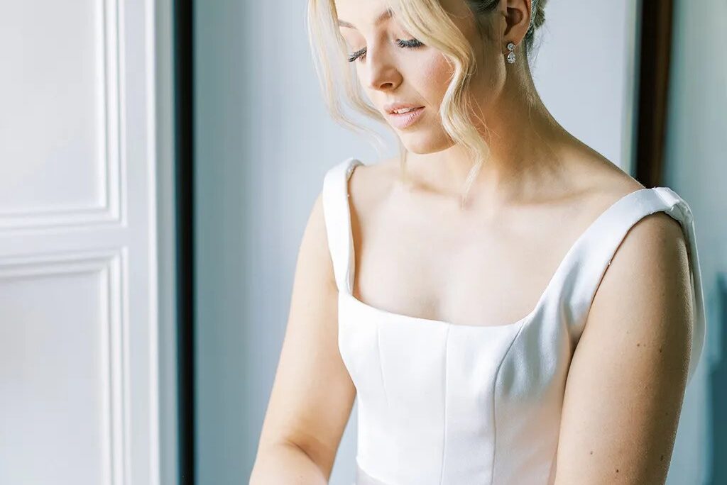 14 Iconic Wedding Fragrances for Brides