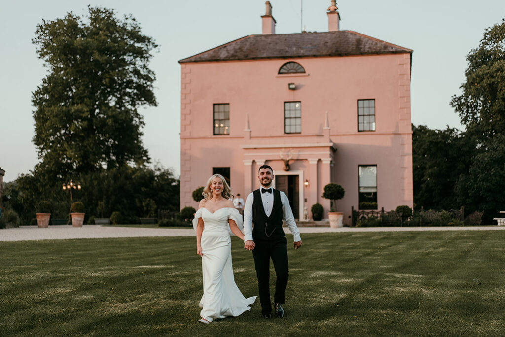 You Are Cordially Invited to the Boyne Hill House Estate September Showcase