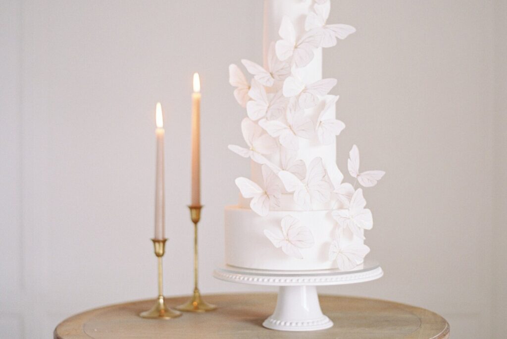 Trend: Divine Butterfly Wedding Cake Ideas