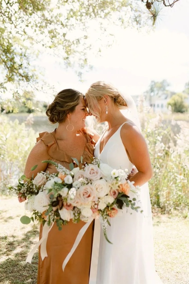 Who Pays for the Bridesmaids Dresses? A No-Nonsense Guide