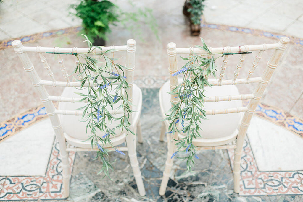 An Easy Guide to 10 Different Wedding Chair Styles