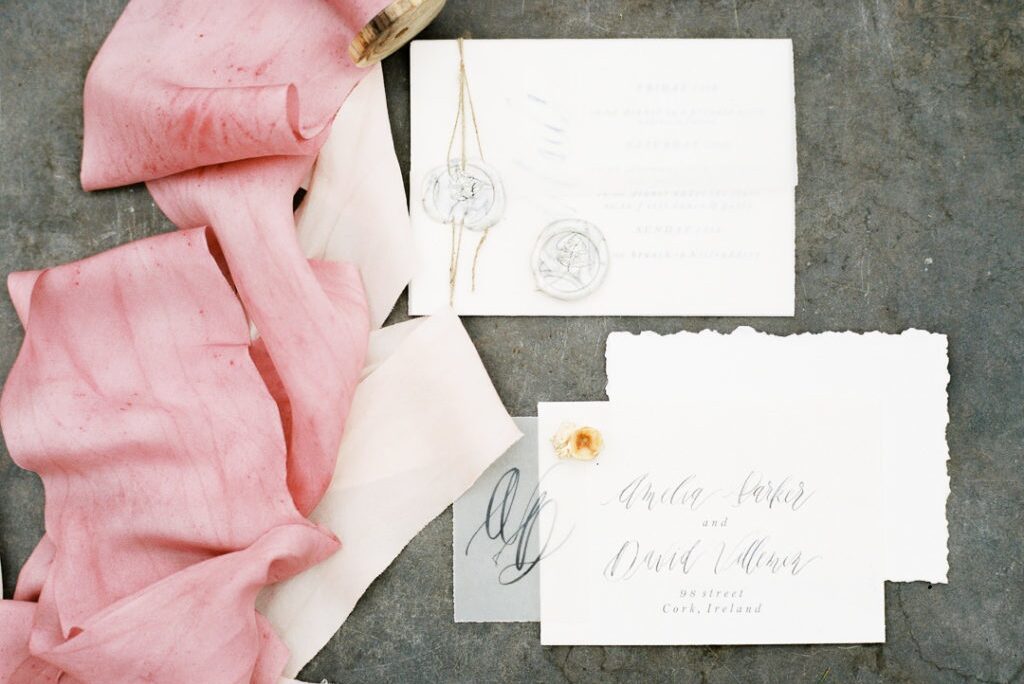 What Info to Put on your Wedding Website FAQ Page