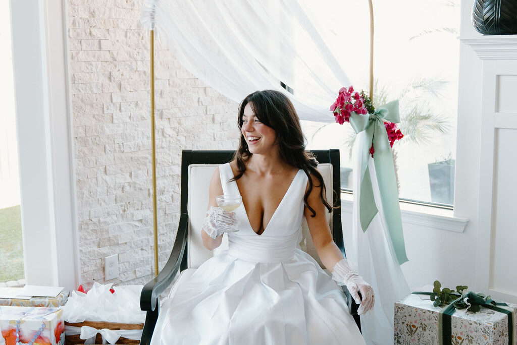 Magdalena’s Fresh Old Hollywood Style