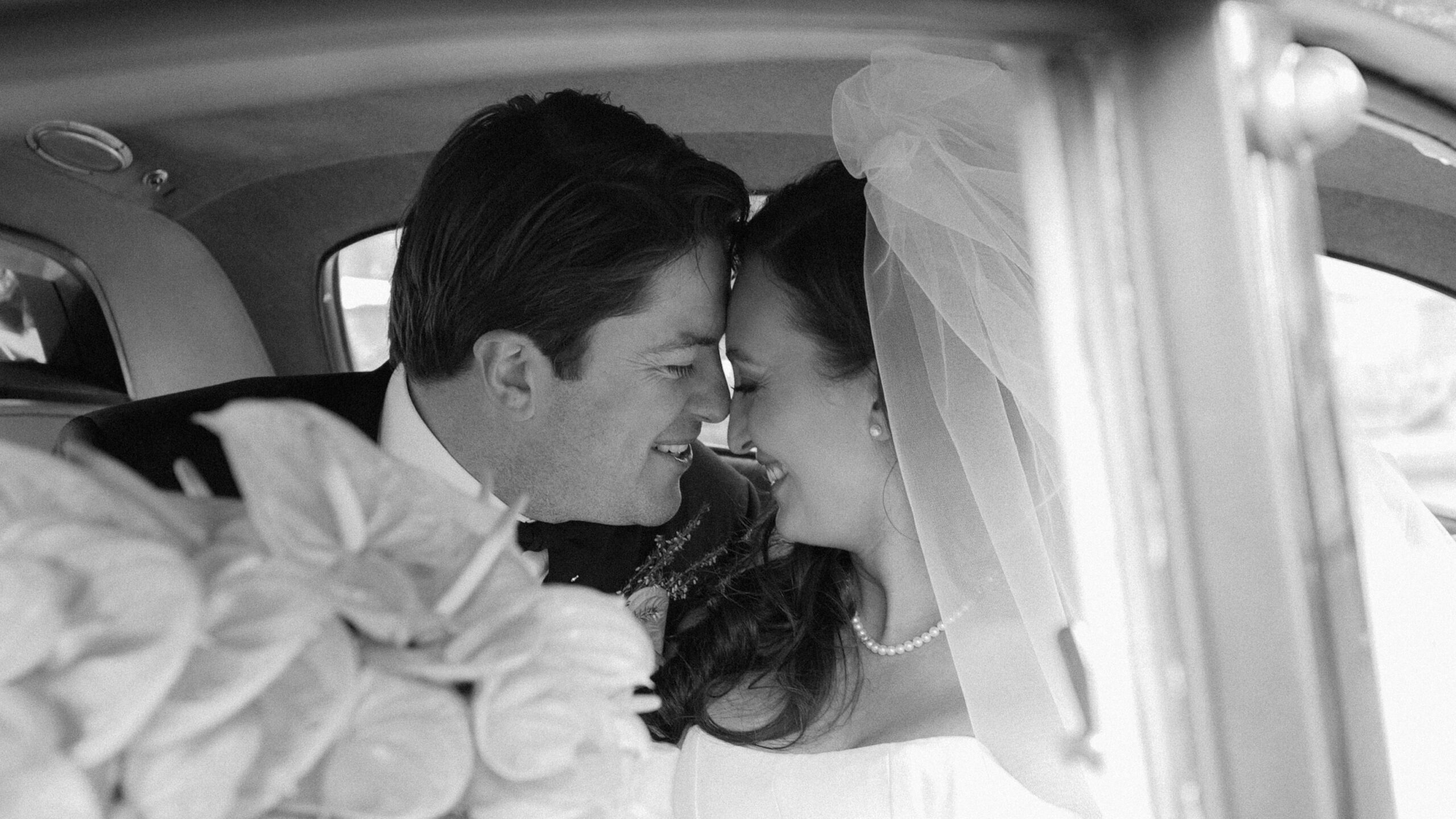 A Dromoland Castle Wedding with Epic 90s & 00s-Inspired Glam