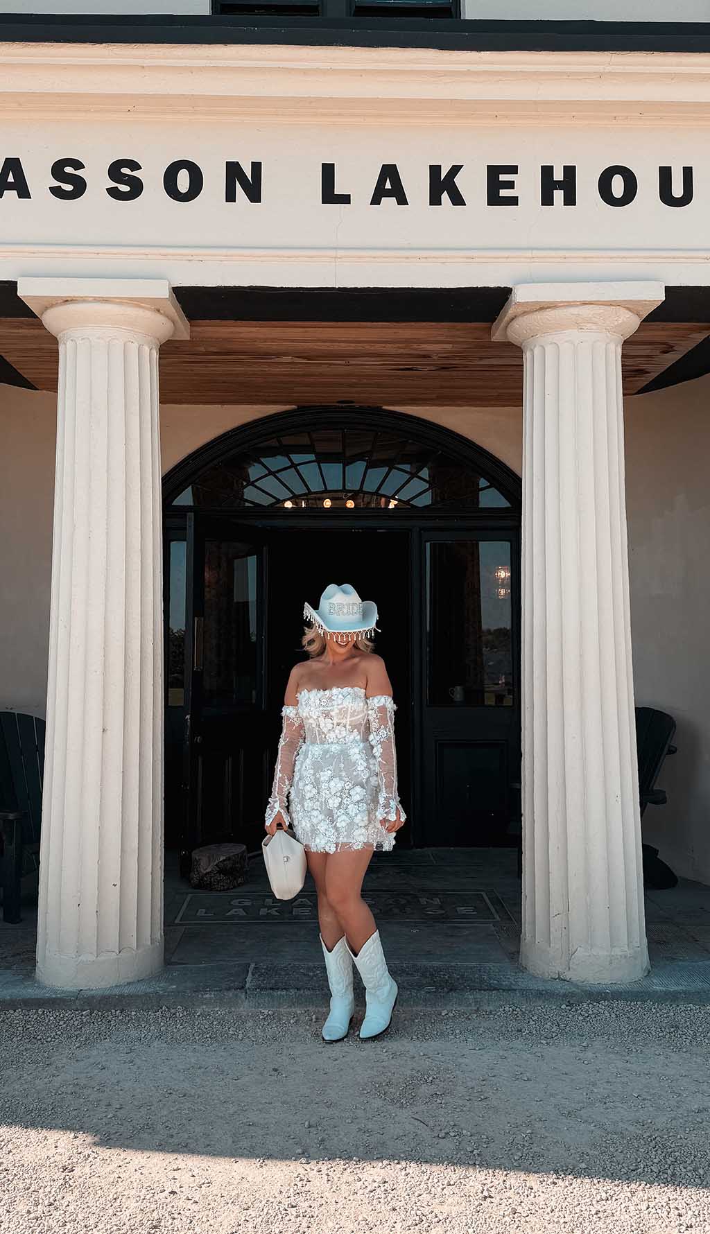 Vivienne’s Timeless and Fresh Style