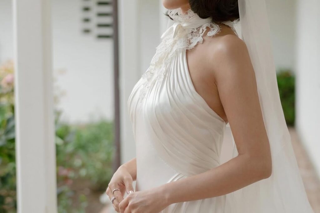 Selena Gomez’s Wedding Hair Was Created With This €20 Buy