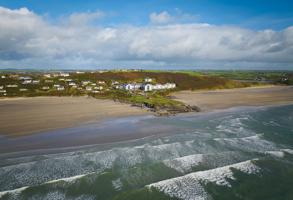 A Seaside Sanctuary for Love Stories