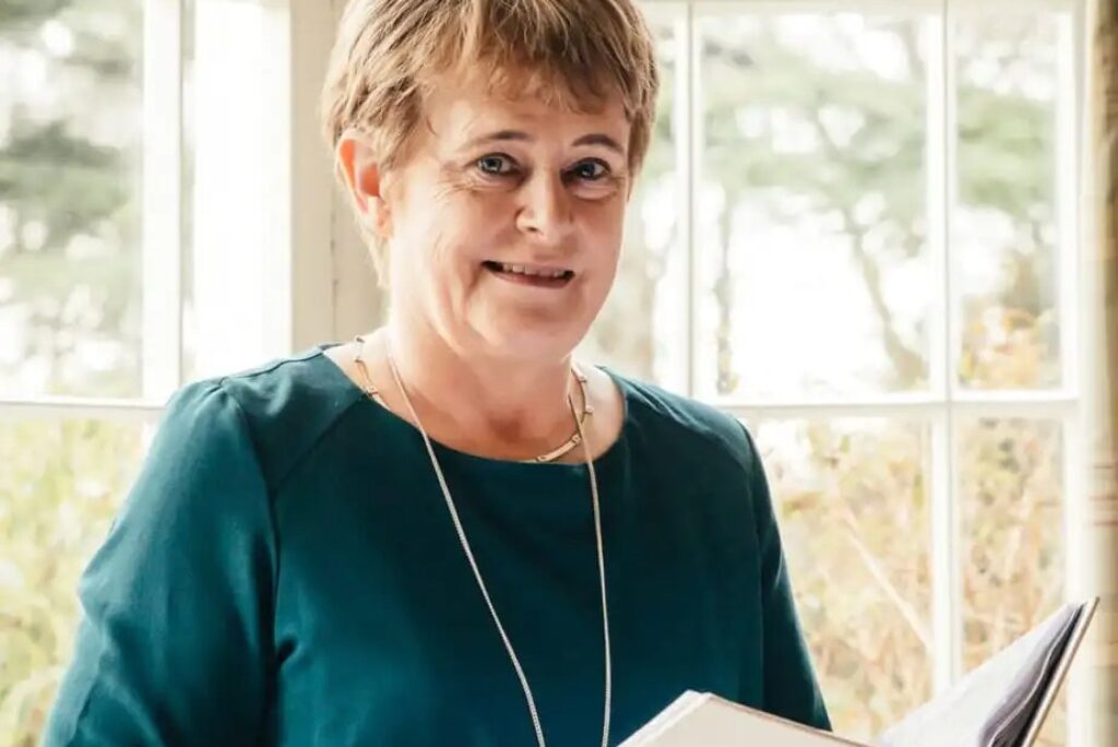 Rev. Brenda O’Grady: Wedding Celebrant