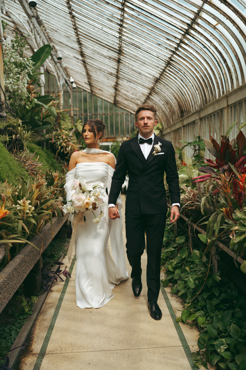 A Minimalist City Wedding with a Pride & Prejudice Twist