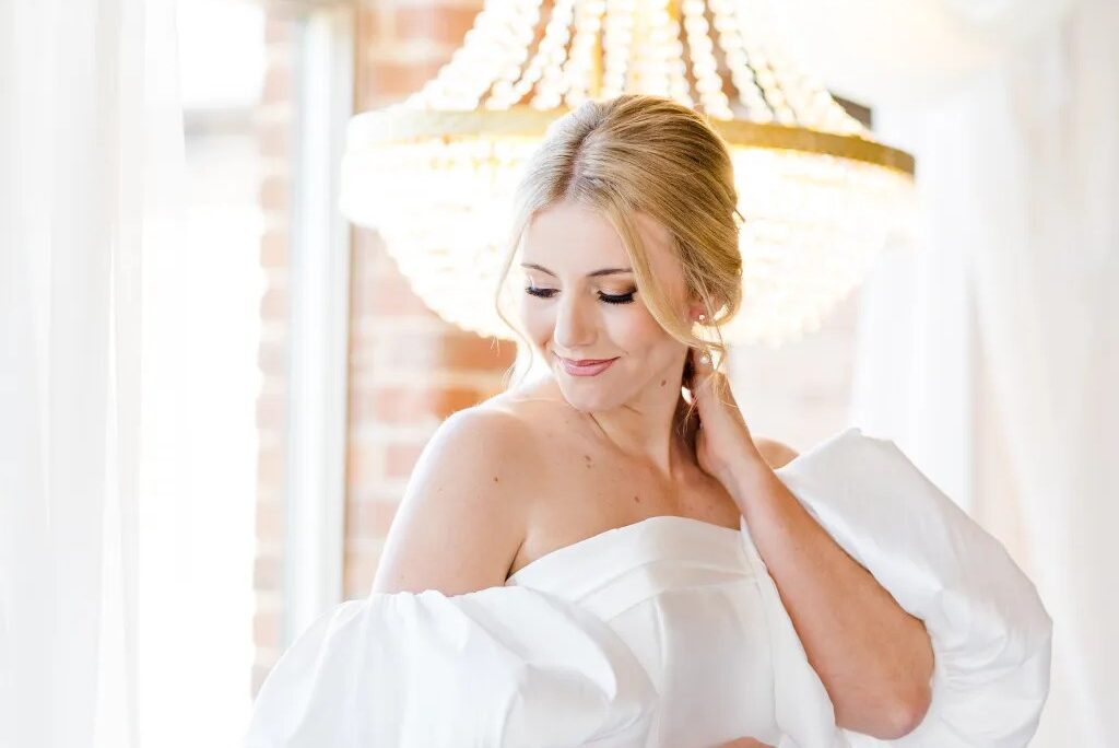 How To Clean False Lashes to Reuse Them