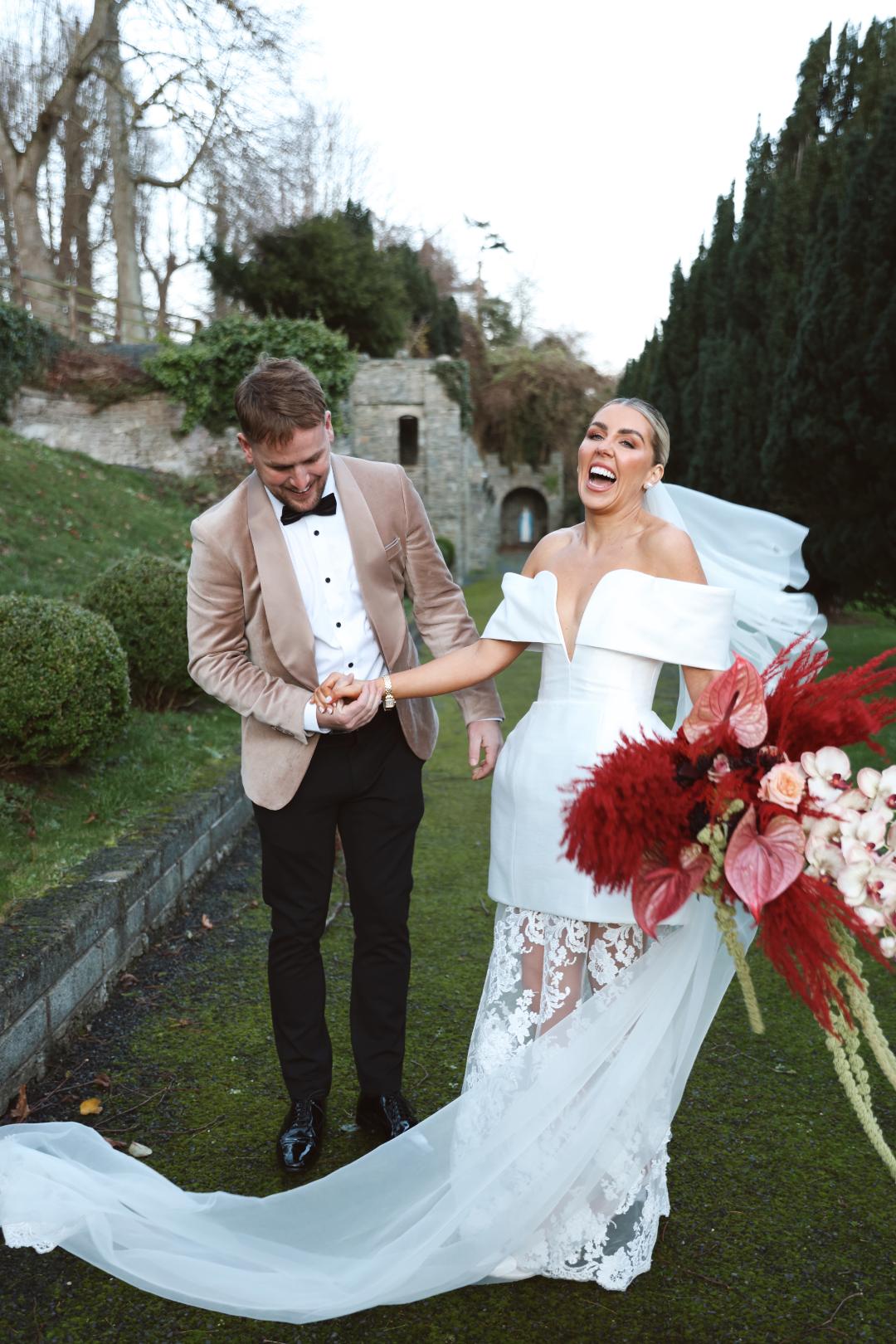 A Bellingham Castle Wedding with an Ivory & Rouge Palette