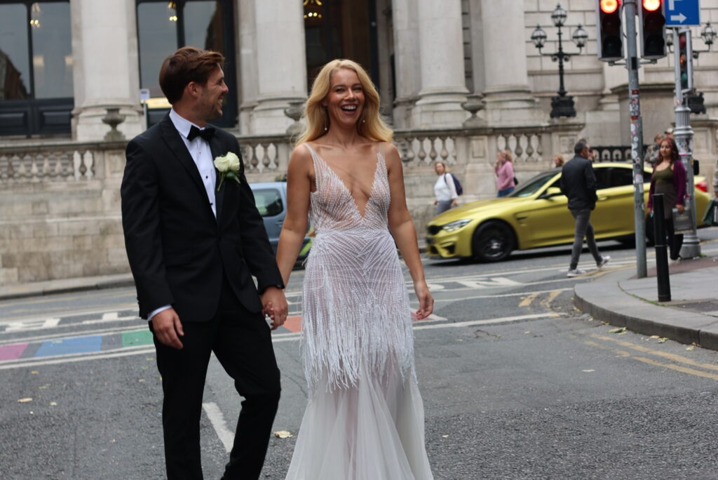 A Dublin City Hall Wedding with a Cocktail-Style Format
