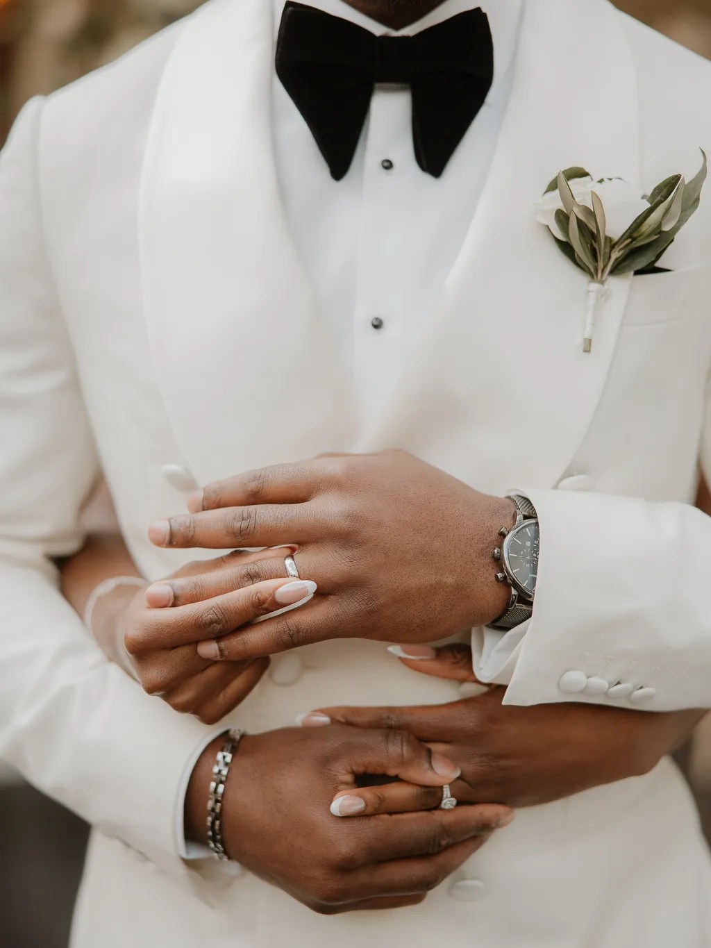 26 Stylish Men’s Wedding Bands