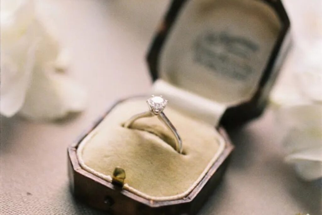 An Easy Guide to Gemstone and Diamond Cuts and Shapes