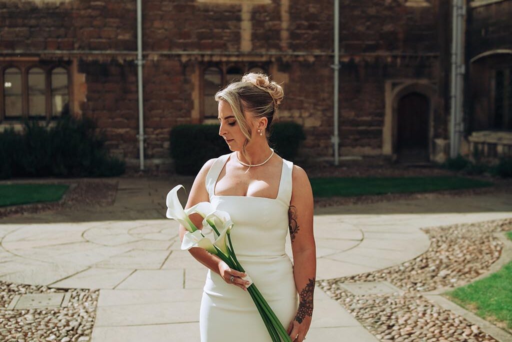 A Refined UK Wedding with Effortlessly Modern Style
