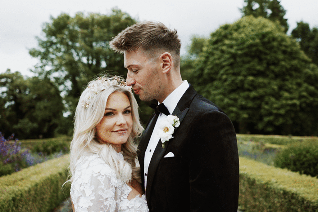 A Virginia Park Lodge Wedding Oozing Romantic Glamour