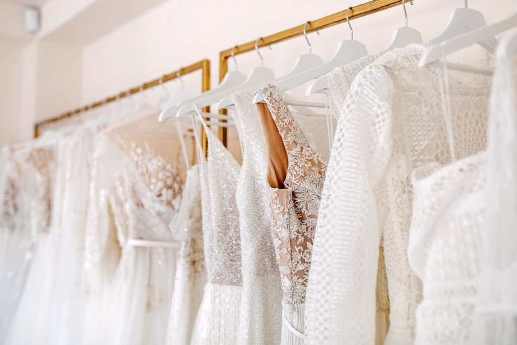 What is a Sample Sale at a Bridal Boutique?