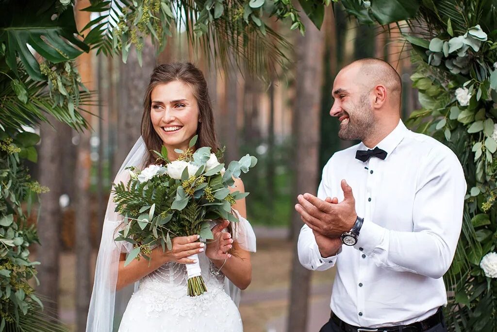 Essential Tips For Grooms Getting Married Abroad