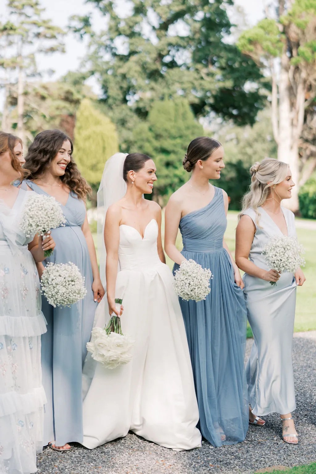 How to Choose Your Bridesmaids