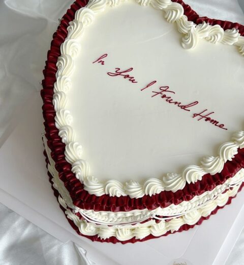 19 Beautiful Wedding Dresses for Older Brides