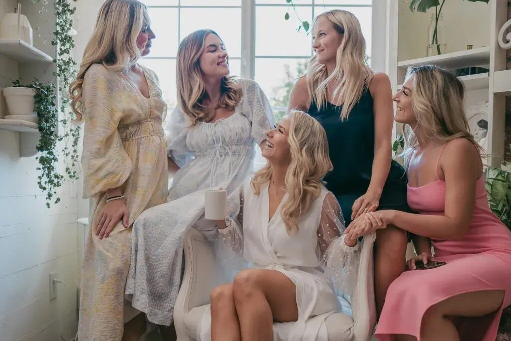 Wedding Tasks You Can Delegate to Others