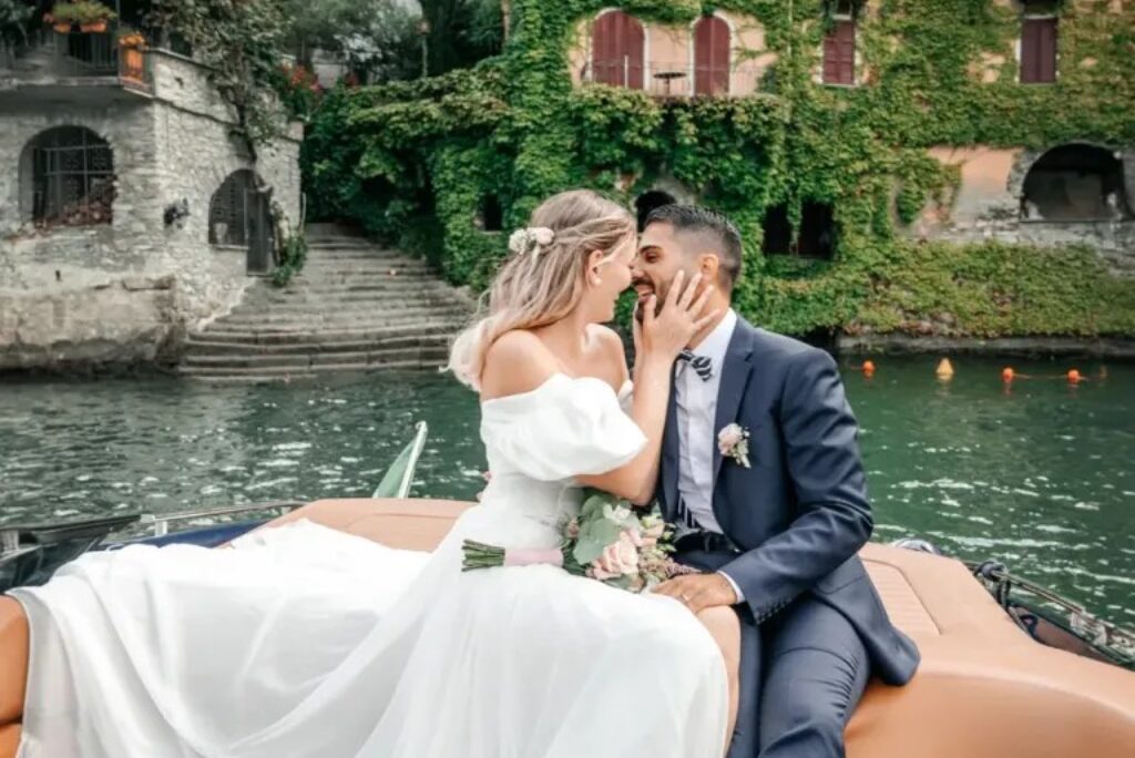 A Husband & Wife Wedding Photography Team: Nice 2 Look