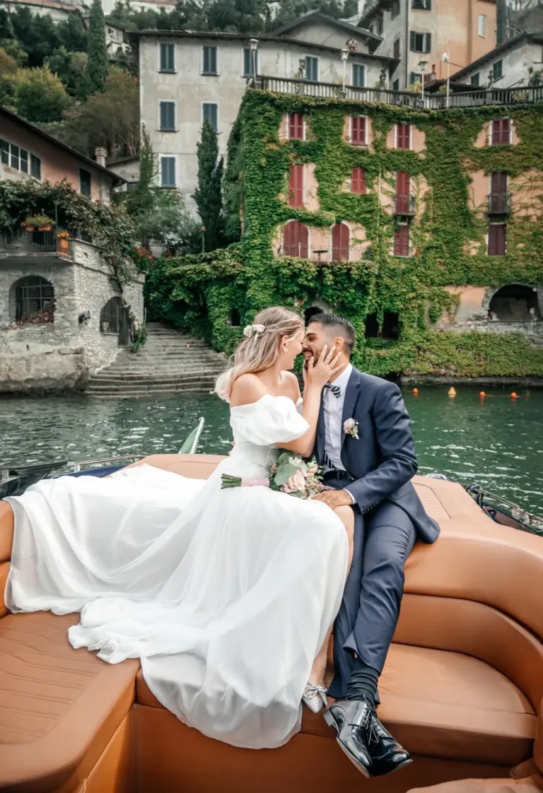 A Husband & Wife Wedding Photography Team: Nice 2 Look