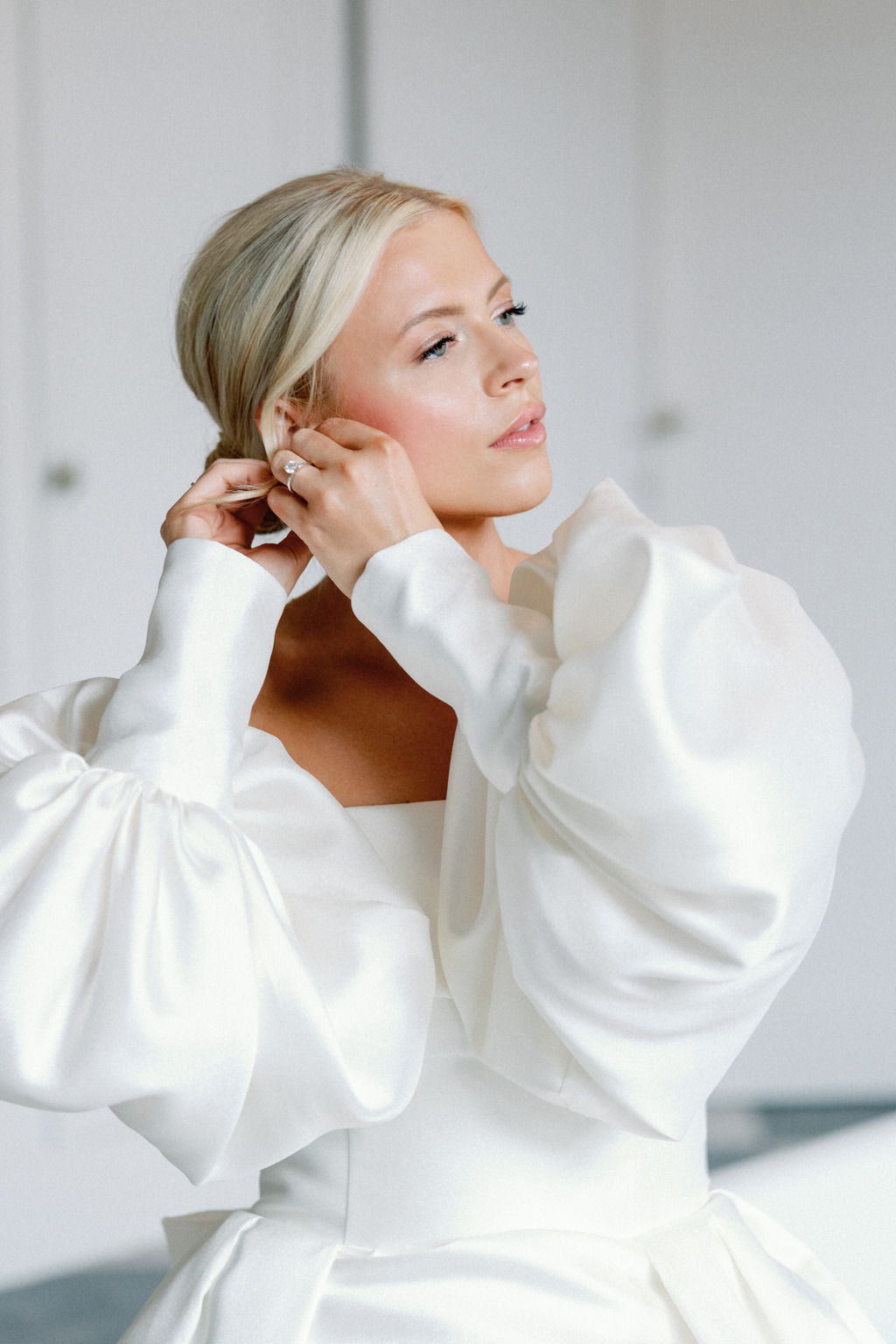 How to Choose a Wedding Makeup Artist That Suits Your Vibe