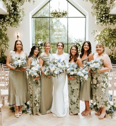 10 Celebrity Mothers of the Bride Who Nailed Their Look