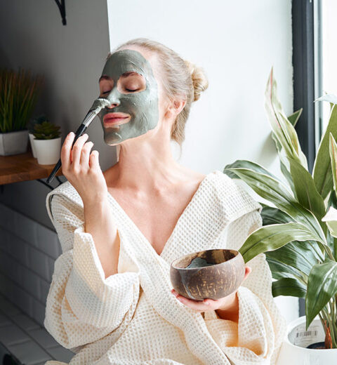 How to Build a Perfect Wedding Champagne Tower