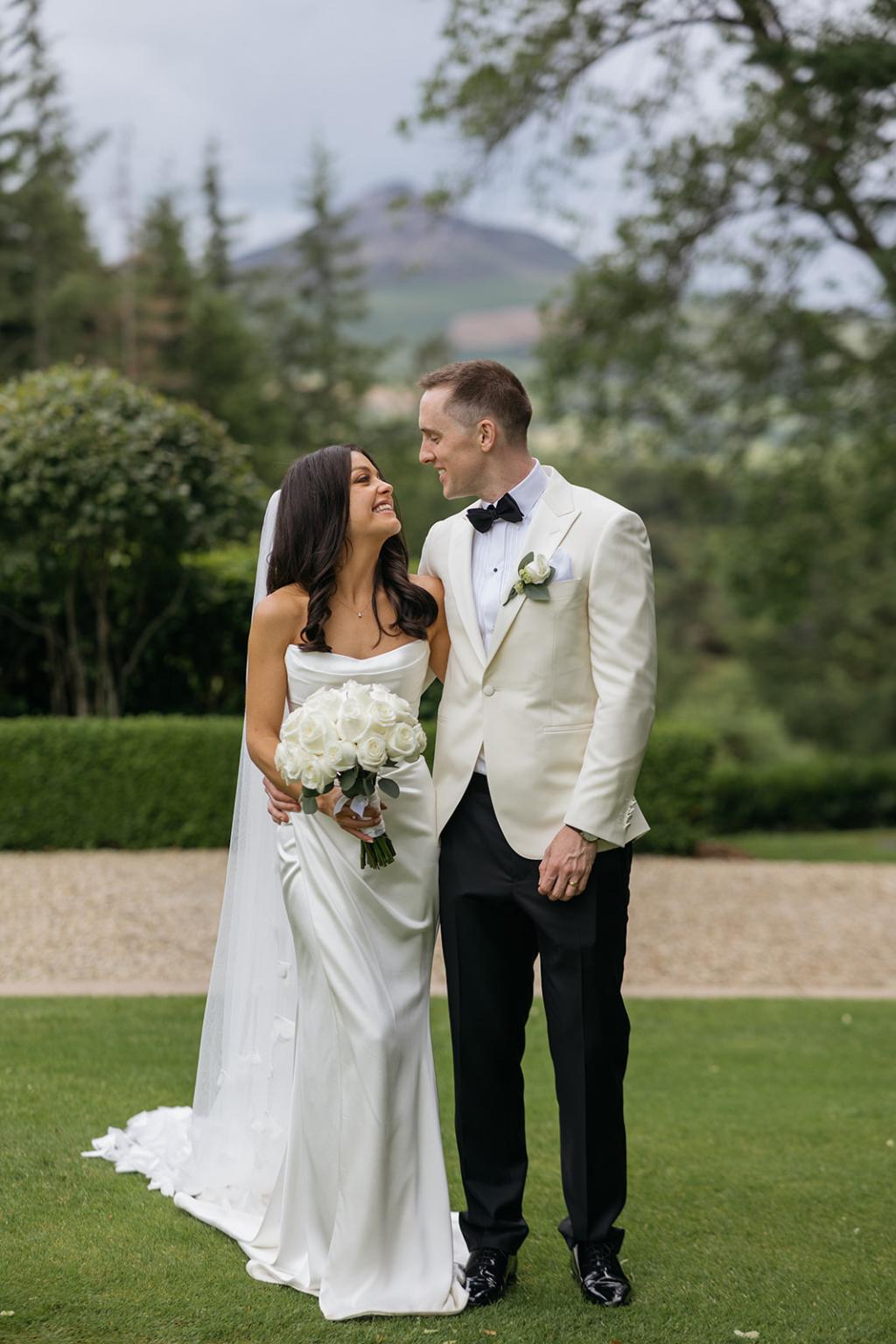 A Powerscourt Hotel Wedding Oozing Summer Elegance