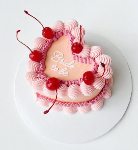 12 Romantic Wedding Ideas for Book Lovers